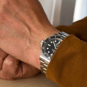 Rolex Submariner (No Date) 124060 LC100 Fullset