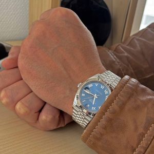 Rolex Datejust 41 2024 Azzurro Blue Roman Dial Jubilée Fullset