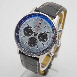 Breitling Navitimer 1 B01 Chronograph 43 Ice Blue AB0138 mit Breitling Garantie bis 2031