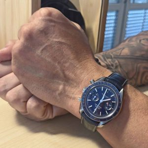 Omega Speedmaster Moonwatch Chronograph neuwertige Titan Speedy Zifferblatt Blau aus 2024