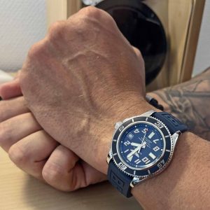 Breitling Superocean 42 Limited Edition mit neuem Service